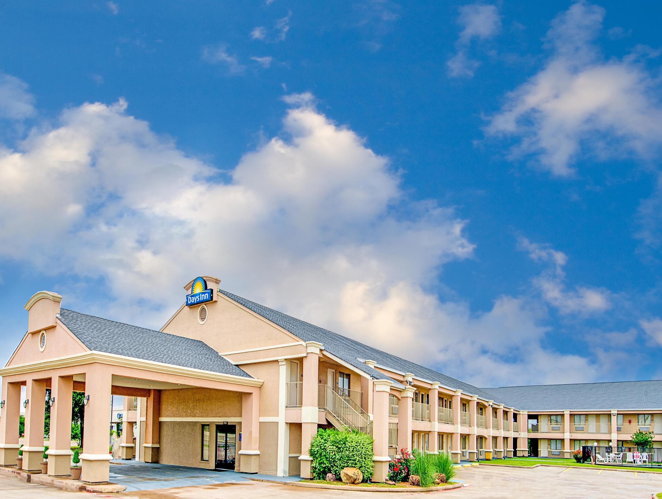 Days Inn By Wyndham Mckinney Exterior foto