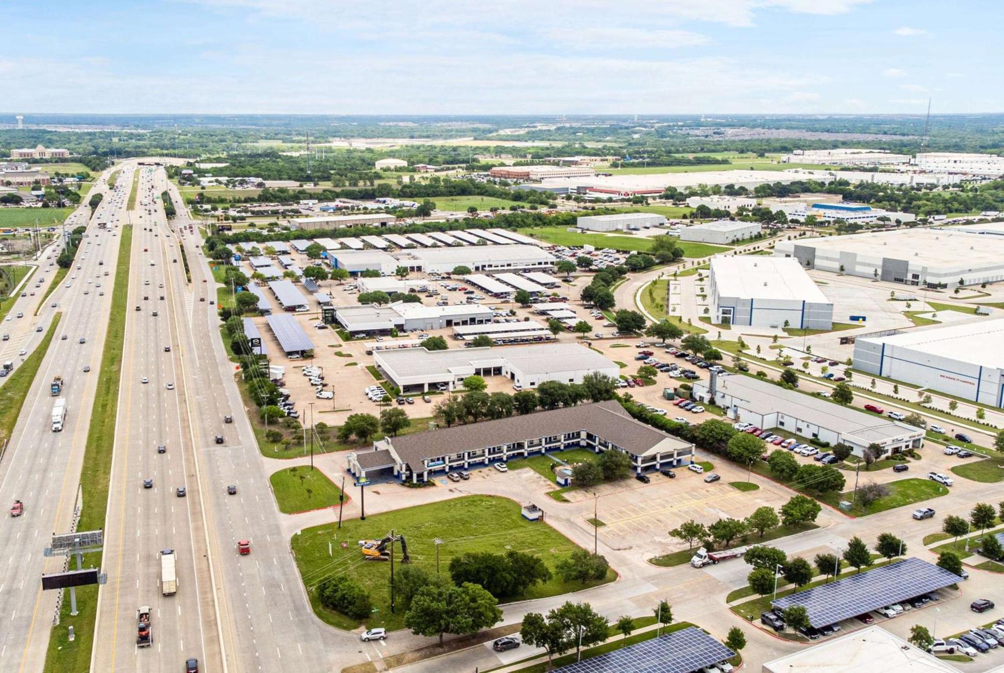 Days Inn By Wyndham Mckinney Exterior foto